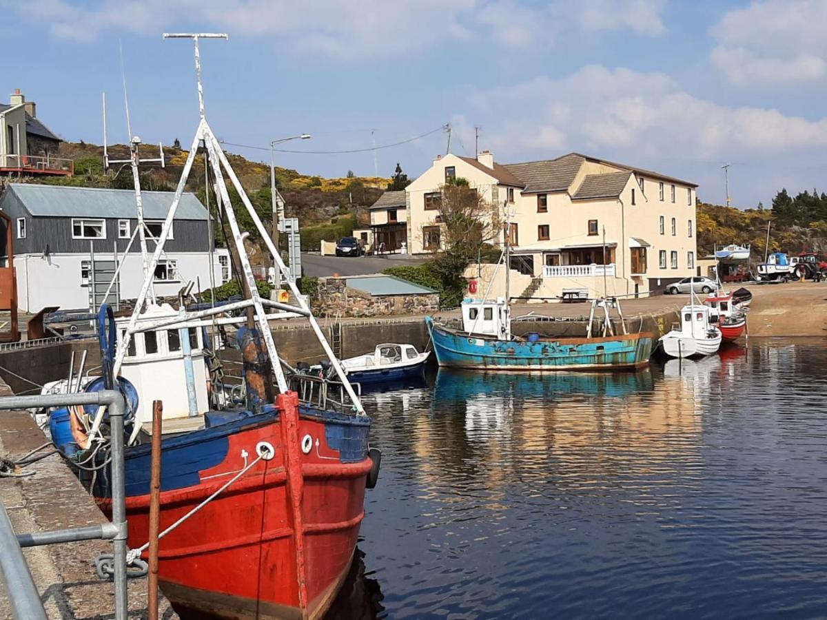 Dungloe Lakeside Lodging Apartment ภายนอก รูปภาพ
